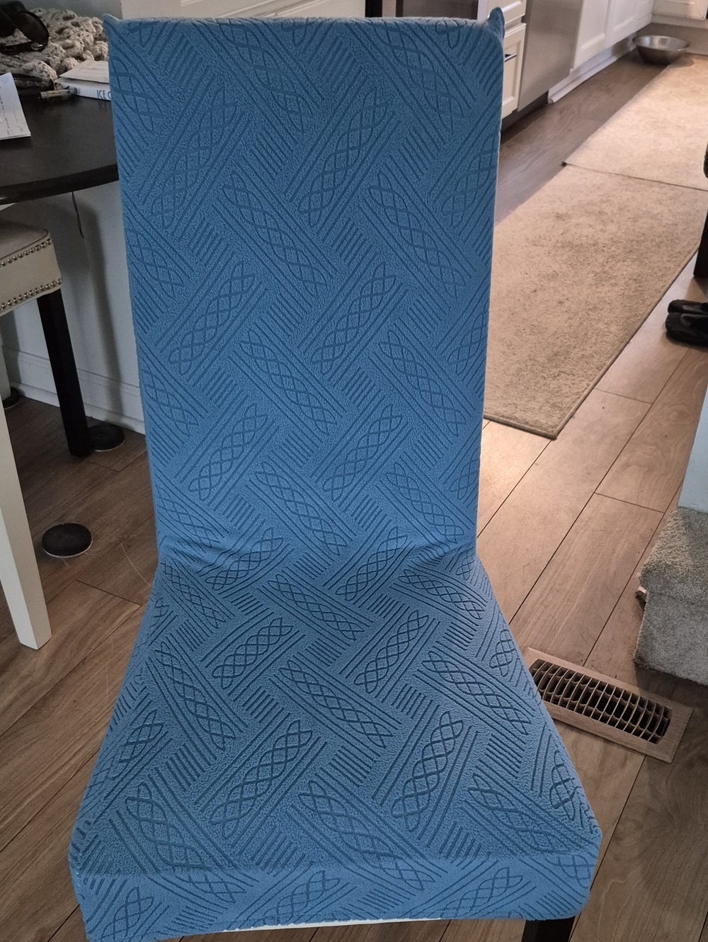 Lot Four Blue Patterned Stretch Chair Cover